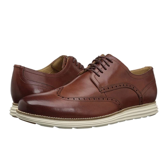 Ảnh của Giày Oxford nam Cole Haan Original Grand Shortwing màu Woodbury Leather/Ivory